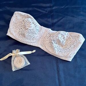 NWOT Wacoal Removable Strap Beige Bra Sz 36D
